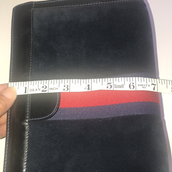 GUCCI SUEDE POUCH - Picture 13 of 14